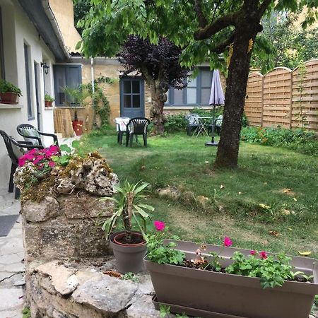 Un Jardin En Ville Сарла-ла-Канеда Екстериор снимка